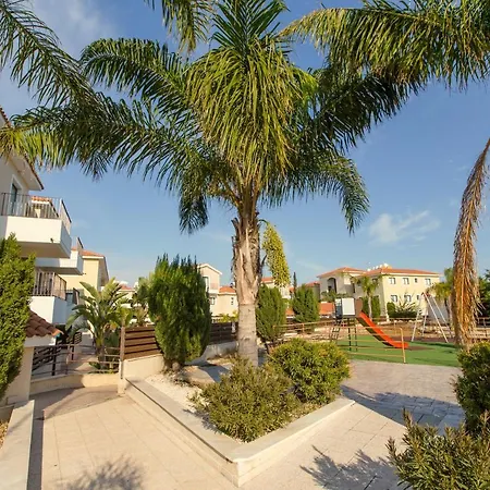Kyklades Flat Be001 Next To The Pool/walk To The Beach Appartamento