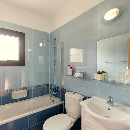 Kyklades Flat Be001 Next To The Pool/walk To The Beach *