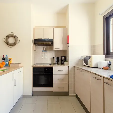 Kyklades Flat Be001 Next To The Pool/walk To The Beach Paralimni